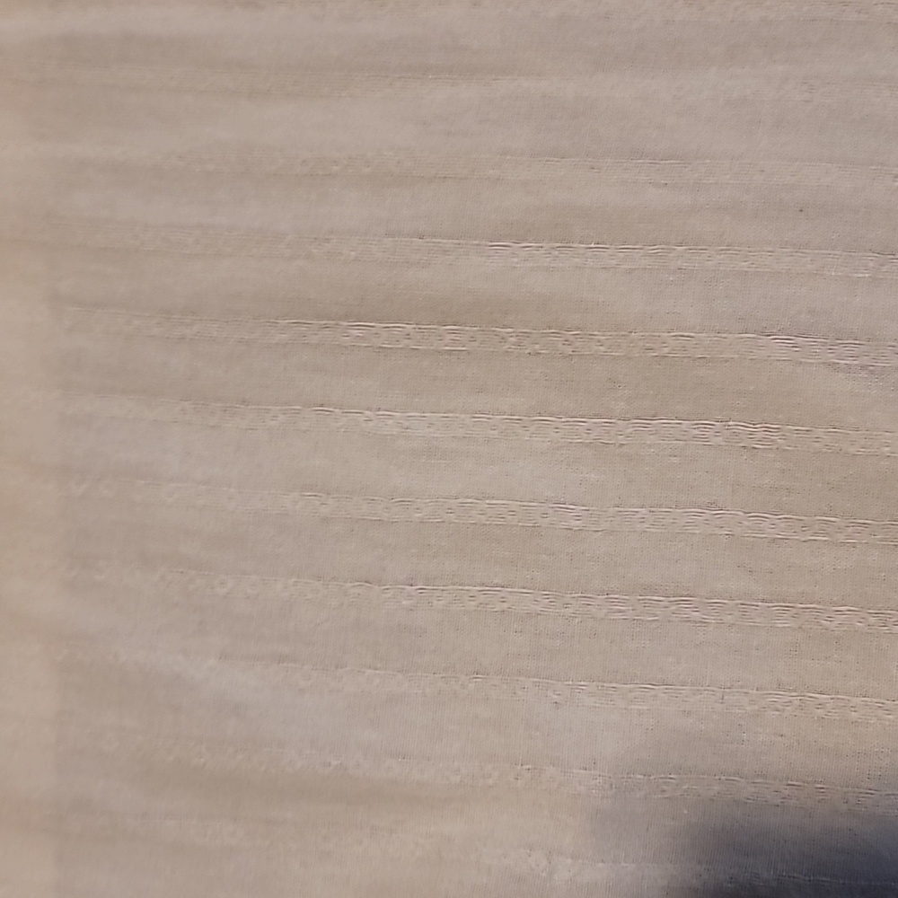 American Eagle Outfitters Cream Shirt - Picture 3 of 6